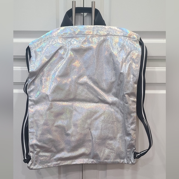 Victoria's Secret PINK Metallic Drawstring Backpack Travel Tote, NWT - Picture 7 of 7